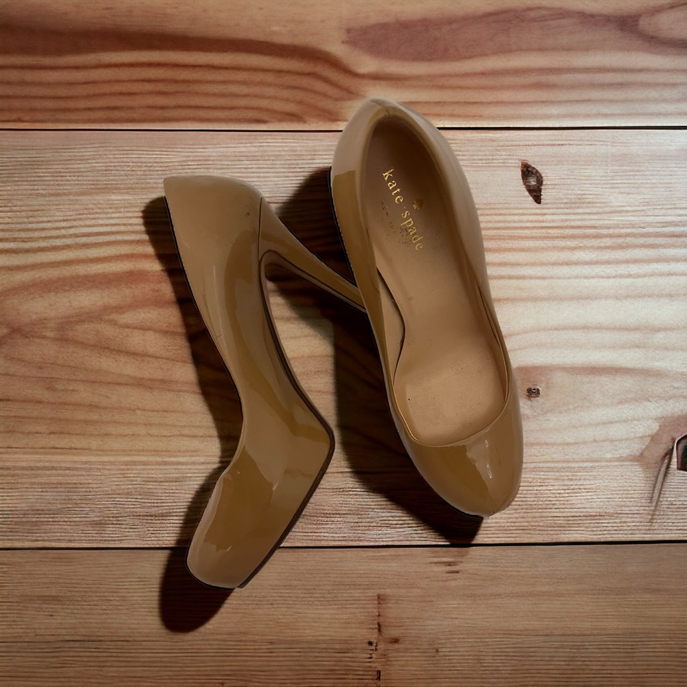 Kate spade Karolina patent pumps